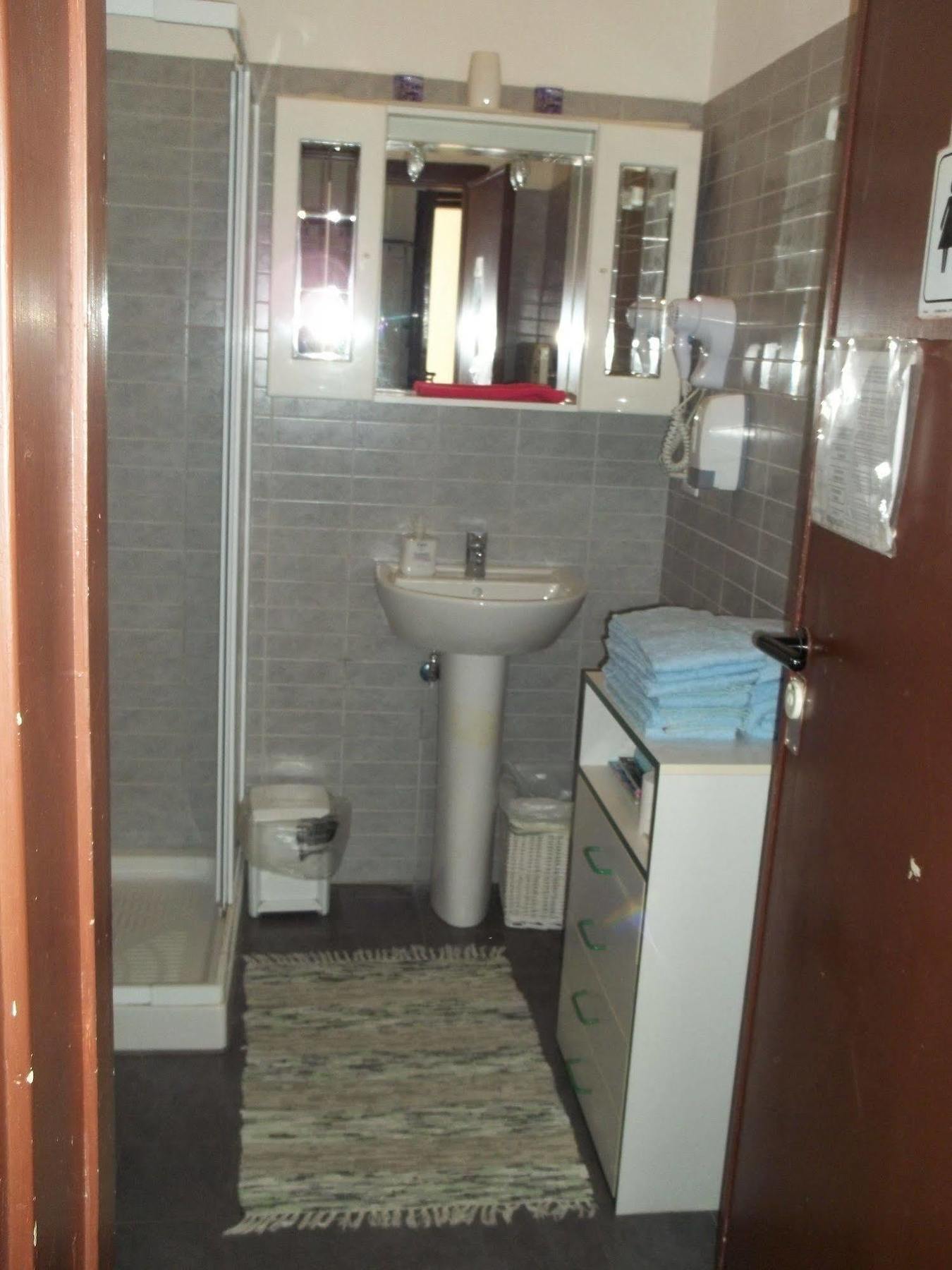 A Casa Vittoria Bed and Breakfast Καζαλέκιο ντι Ρένο Εξωτερικό φωτογραφία