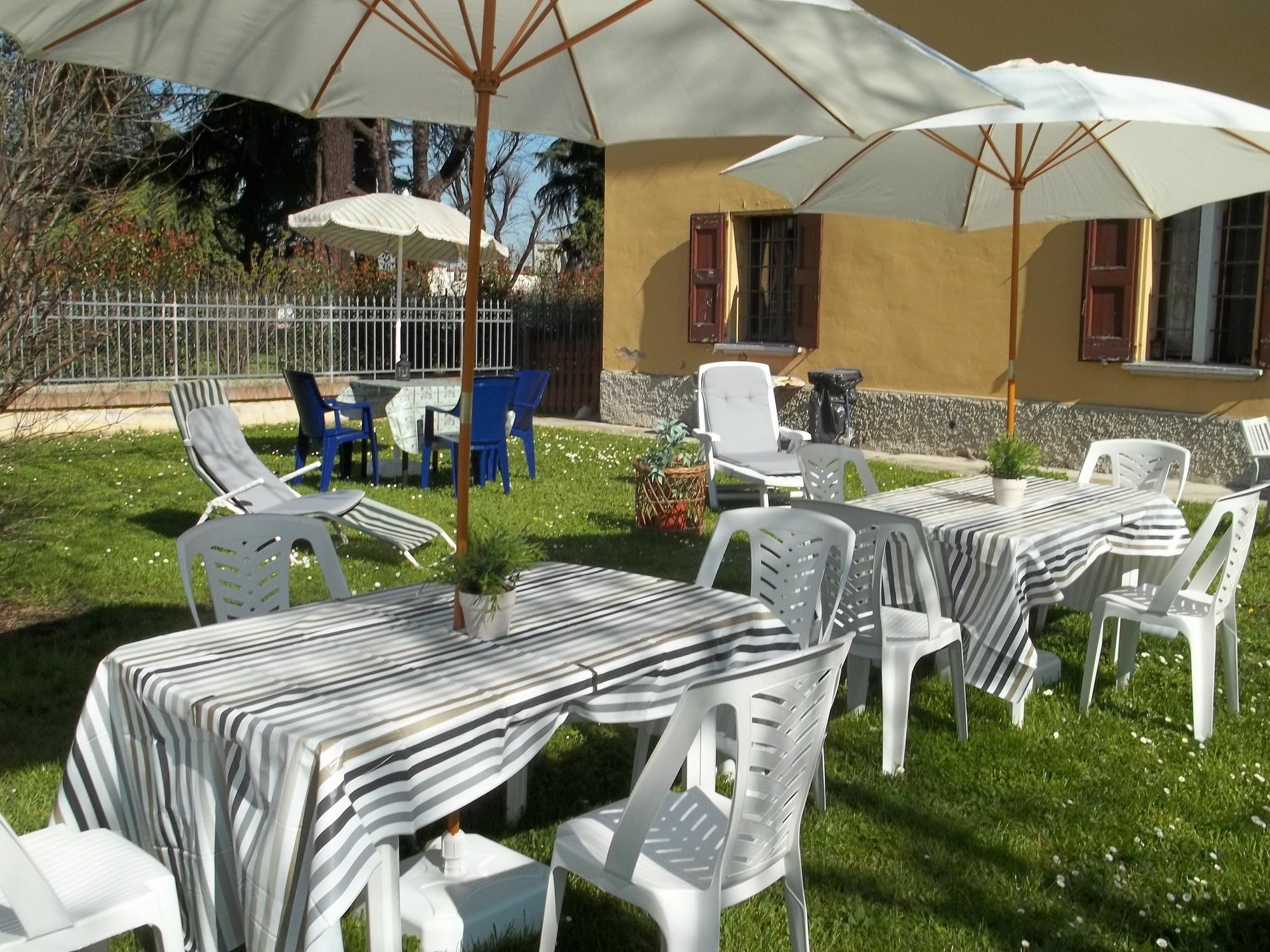 A Casa Vittoria Bed and Breakfast Καζαλέκιο ντι Ρένο Εξωτερικό φωτογραφία
