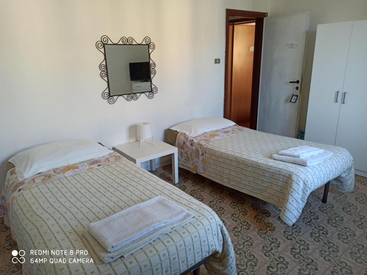 A Casa Vittoria Bed and Breakfast Καζαλέκιο ντι Ρένο Εξωτερικό φωτογραφία