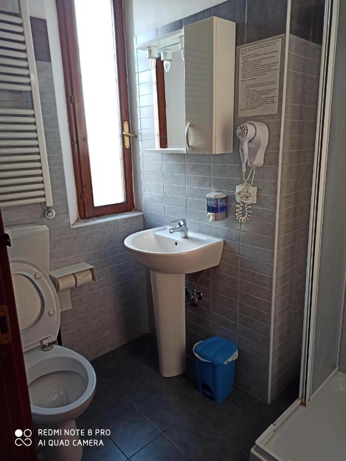 A Casa Vittoria Bed and Breakfast Καζαλέκιο ντι Ρένο Εξωτερικό φωτογραφία